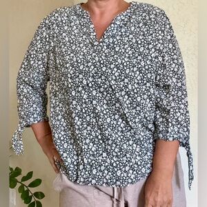 Jones New York Black and White Floral Shirt